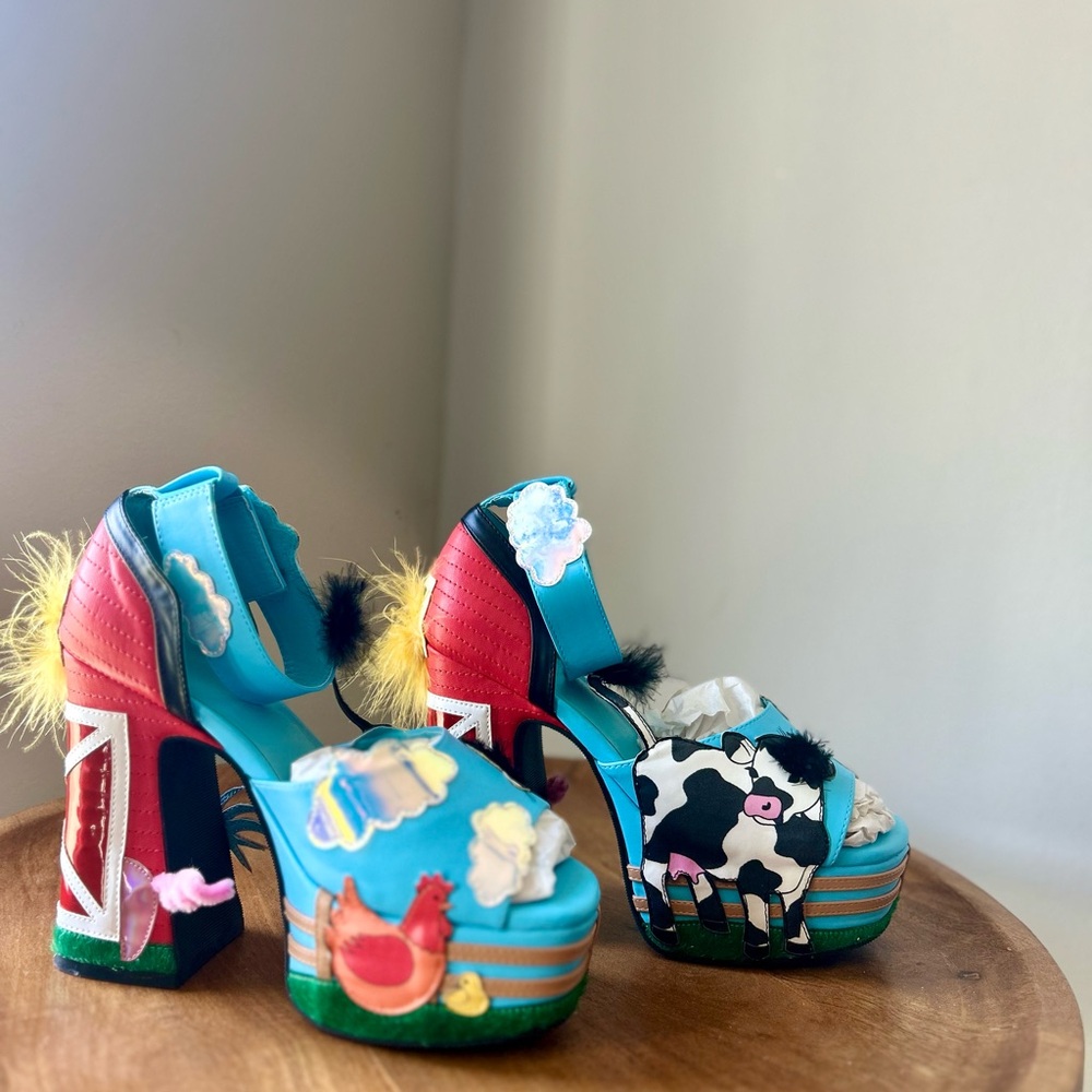 Dolls Kill Animal Playhouse Platform